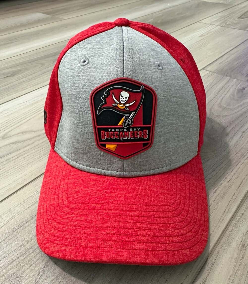 New Era 39Thirty Tampa Bay Buccaneers 2018 NFL Sideline Road Hat L/XL Flex